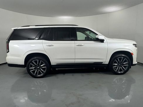 Used 2024 Cadillac Escalade Sport Platinum w/ Heavy-Duty Trailer Package AWD/4WD image 5