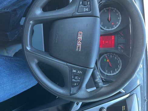 Used 2015 GMC Terrain SLE image 16