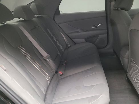 Used 2025 Hyundai Elantra SEL FWD image 19