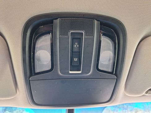 Used 2016 Kia Sorento LX w/ LX Convenience Package image 18