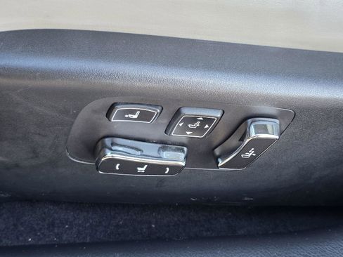 Used 2013 Lexus LS 460 image 39