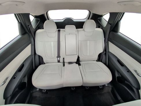 Certified 2025 Hyundai Tucson SEL FWD image 12