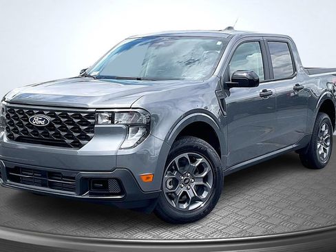 Used 2026 Ford Maverick XLT w/ XLT Luxury Package AWD/4WD image 3