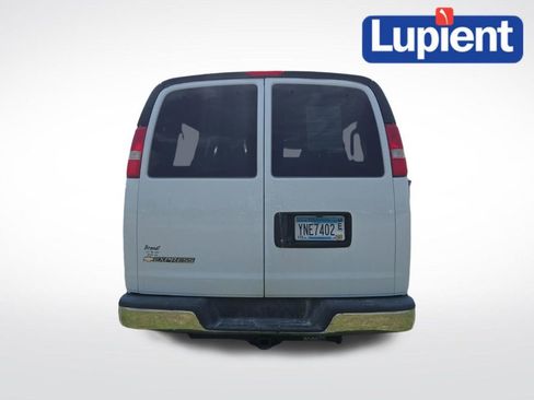 Used 2019 Chevrolet Express 3500 LT w/ LT Preferred Equipment Group RWD image 6
