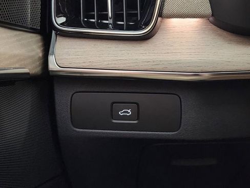 New 2026 Volvo XC90 B6 Plus image 22