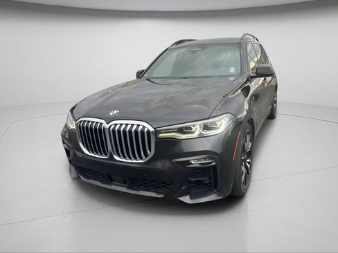 Used 2019 BMW X7 xDrive50i w/ M Sport Package image 9