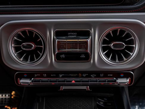 Used 2025 Mercedes-Benz G 63 AMG 4MATIC image 26