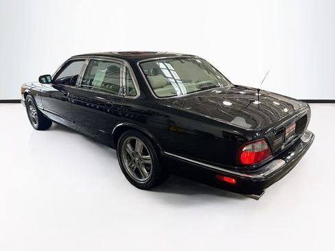 Used 1999 Jaguar XJ8 image 8