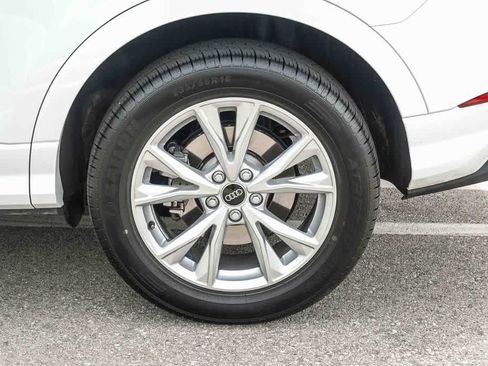 Used 2024 Audi Q3 2.0T Premium AWD/4WD image 11