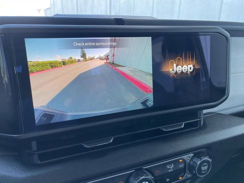New 2026 Jeep Gladiator Sport AWD/4WD image 33