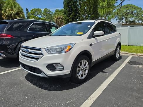Used 2019 Ford Escape SEL FWD image 6