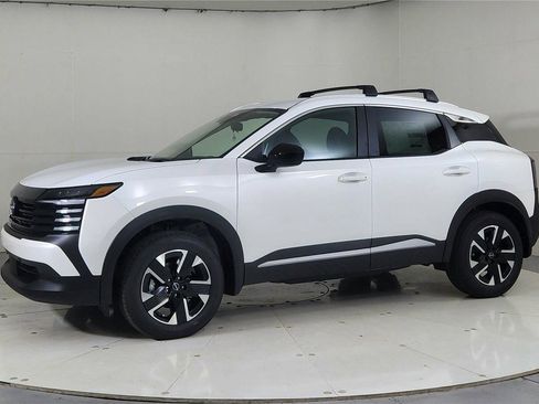 New 2026 Nissan Kicks SV w/ Cold Weather Package image 3