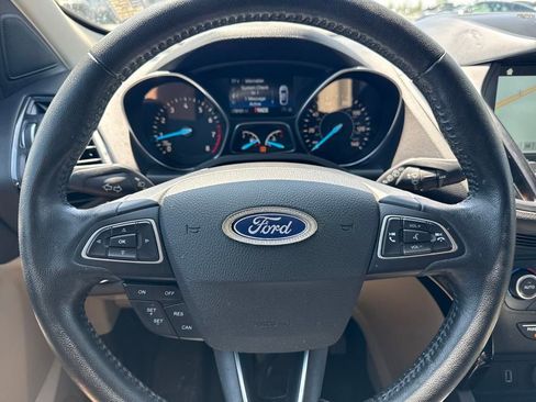 Used 2019 Ford Escape Titanium image 13