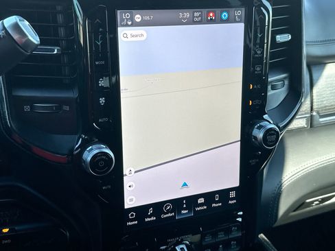 Used 2024 RAM 2500 Limited image 18