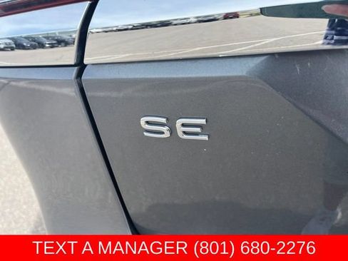 Used 2024 Volkswagen Atlas SE AWD/4WD image 10