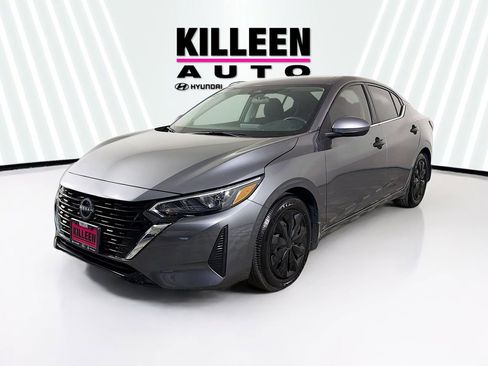 Used 2025 Nissan Sentra S image 3