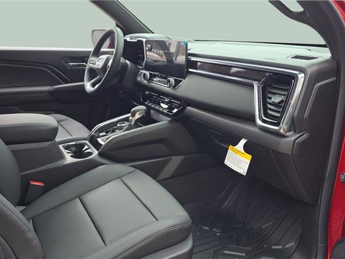 Used 2025 GMC Canyon Elevation w/ Convenience Package image 17