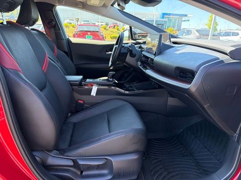 Used 2024 Toyota Prius Prime FWD image 23