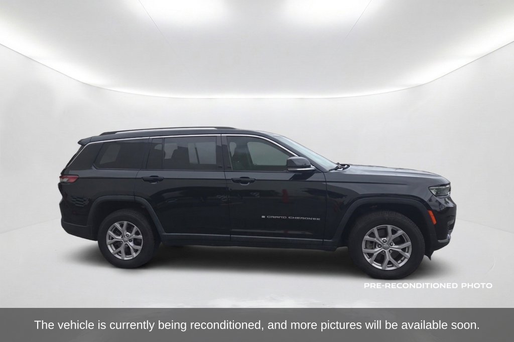Used 2022 Jeep Grand Cherokee L Limited w/ Trailer Tow Group (B) RWD image 4