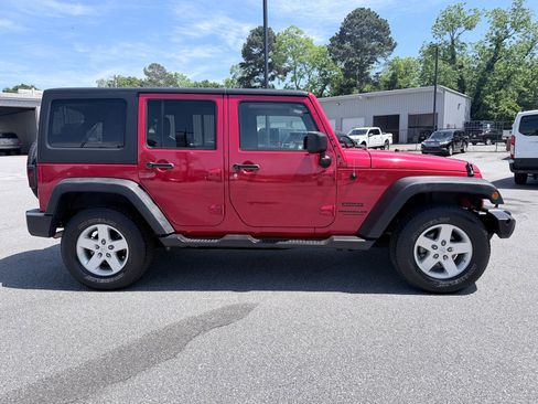 Used 2016 Jeep Wrangler Unlimited Sport w/ Quick Order Package 24S AWD/4WD image 4