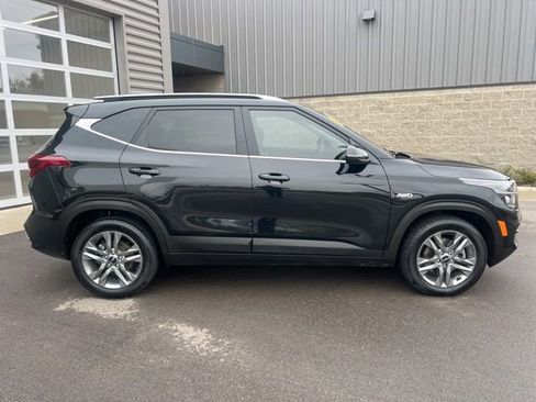 Used 2022 Kia Seltos S AWD/4WD image 4
