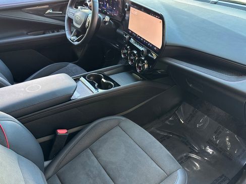 Used 2024 Chevrolet Blazer EV RS image 20