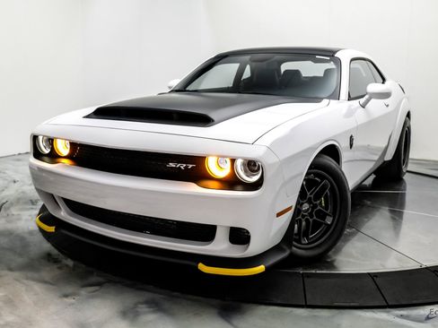 Used 2023 Dodge Challenger SRT Hellcat Redeye image 3
