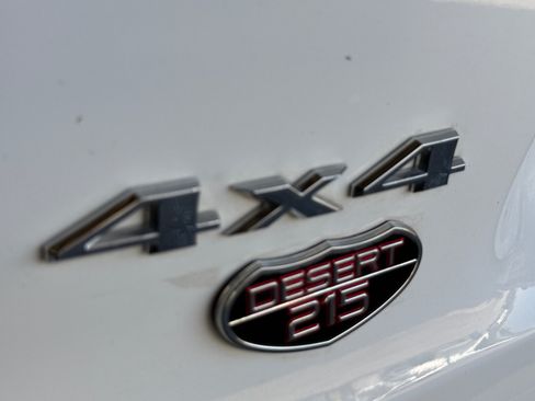 Certified 2021 Jeep Cherokee Latitude Lux w/ Comfort/Convenience Group AWD/4WD image 28