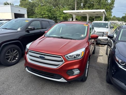Used 2019 Ford Escape SEL AWD/4WD image 1