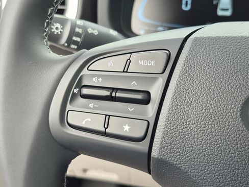 New 2026 Hyundai Venue SEL FWD image 29