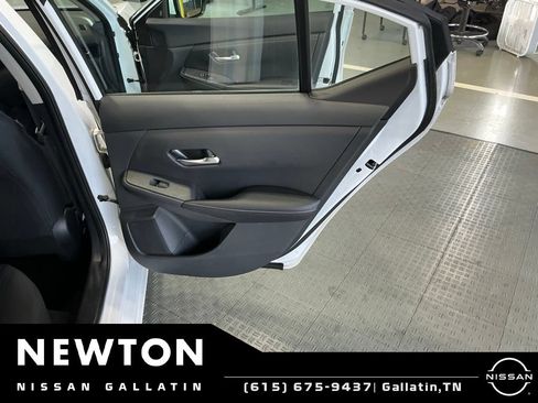 Used 2021 Nissan Sentra S FWD image 34