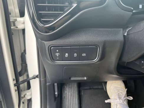 Used 2023 Kia Soul S FWD image 16