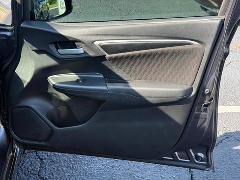 Used 2018 Honda Fit Sport image 25
