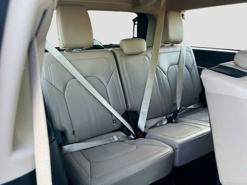 Used 2024 Ford Expedition Max Limited AWD/4WD image 29