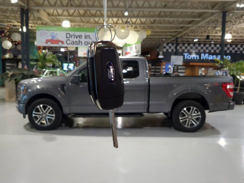 Used 2023 Ford F150 XL w/ STX Appearance Package AWD/4WD image 4