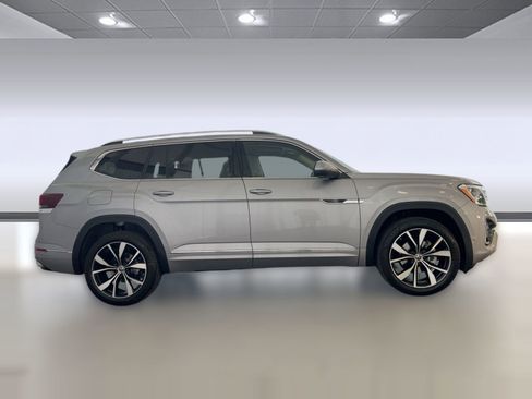 New 2026 Volkswagen Atlas SEL Premium R-Line AWD/4WD image 8