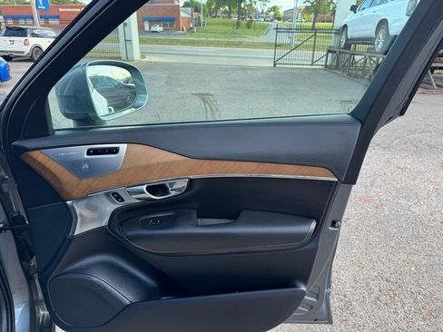 Used 2016 Volvo XC90 T6 Inscription w/ Vision Package AWD/4WD image 25