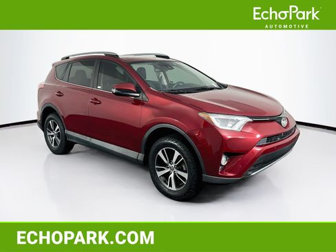 Used 2018 Toyota RAV4 XLE FWD image 1