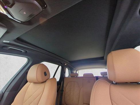 Used 2024 BMW X5 sDrive40i w/ Premium Package RWD image 16