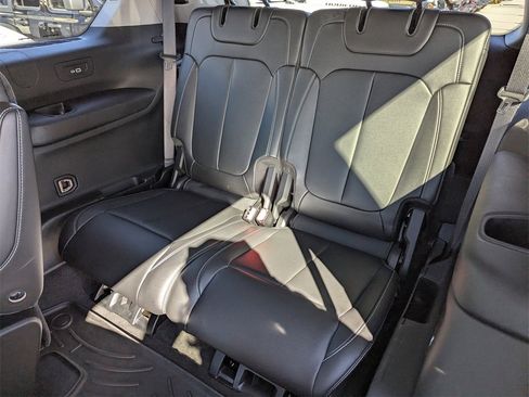 Used 2021 Jeep Grand Cherokee L Limited image 30