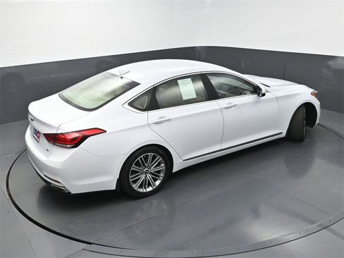 Used 2018 Genesis G80 3.8 image 33