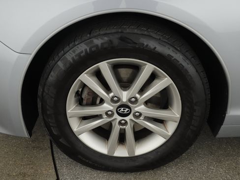 Used 2015 Hyundai Sonata SE w/ Option Group 09 image 7