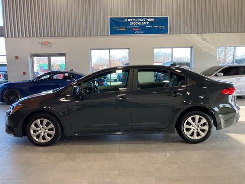 Used 2024 Toyota Corolla LE image 8