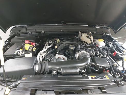 Used 2022 Jeep Wrangler Sport S image 24