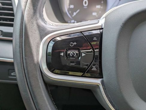 Used 2020 Volvo XC90 T6 Momentum AWD/4WD image 37