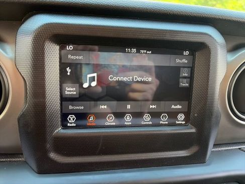 Used 2020 Jeep Gladiator Sport w/ Quick Order Package 24S AWD/4WD image 24