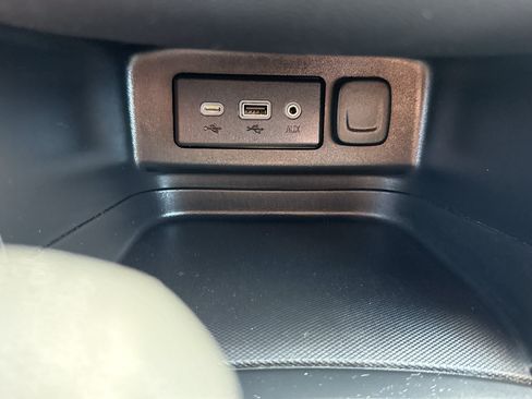 Certified 2023 Chevrolet Equinox LT AWD/4WD image 20