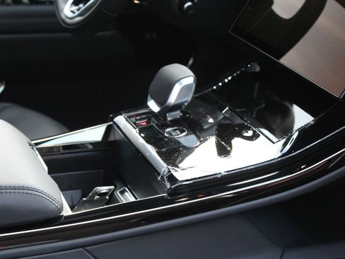 New 2026 Land Rover Range Rover Sport SE AWD/4WD image 26