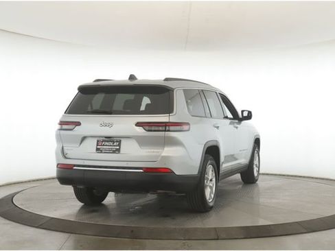 Used 2025 Jeep Grand Cherokee L Laredo w/ Luxury Tech Group I image 7