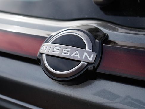 Used 2024 Nissan Kicks SR FWD image 30